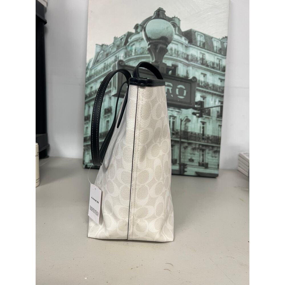 NWT Coach CP074 City Tote Chalk White Signature Canvas Leather Shoulder Tote Bag - Picture 4 of 7